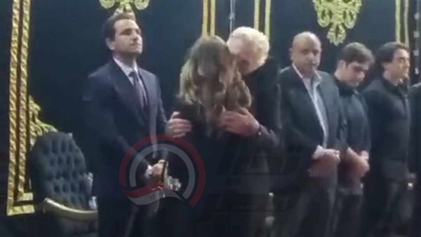 يسرا في عزاء مصطفى