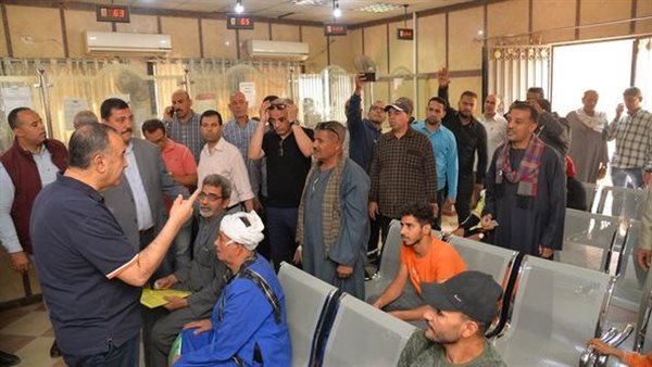 محافظ أسيوط يتفقد