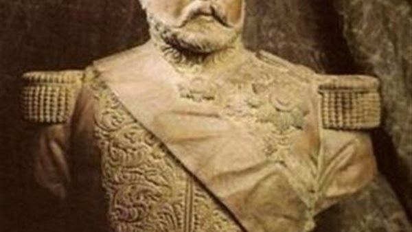 تمثال الملك أحمد