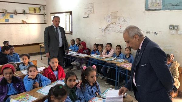 تفقد المدارس