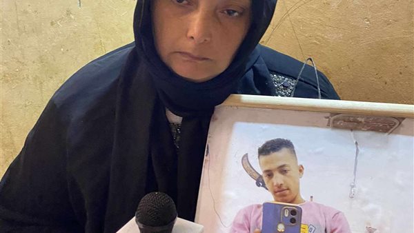 والدة محمود بكفر