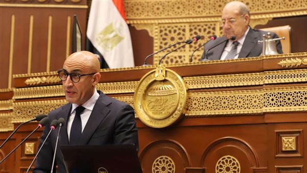 وزير التعليم أمام