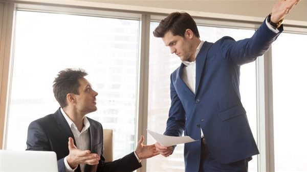 طرد الموظف من العمل