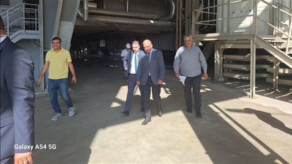 وزير الكهرباء 