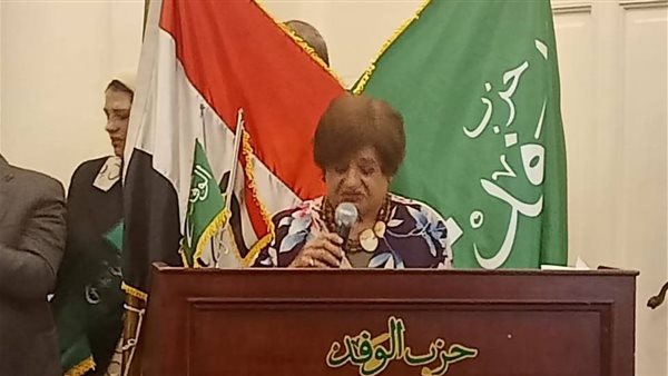 الدكتورة مني مكرم