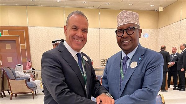 وزير الخارجية بدر