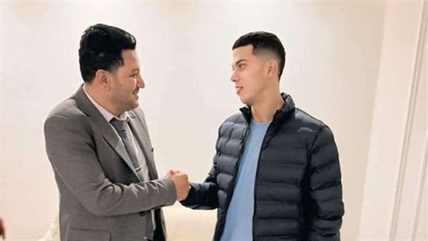 إمام عاشور لاعب الأهلي