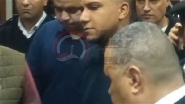 عصام صاصا ومحاميه