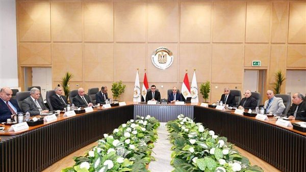 اجتماع وزير الإسكان