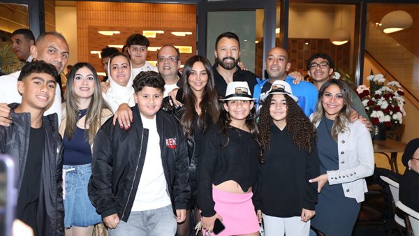 افتتاح مطعم احمد