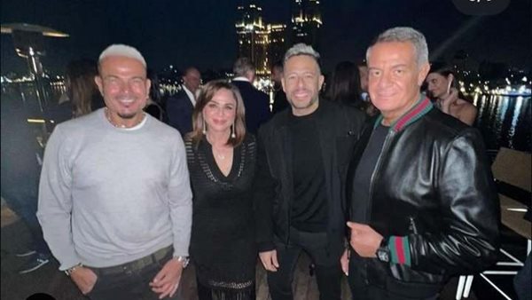 نجوم الفن في حفل