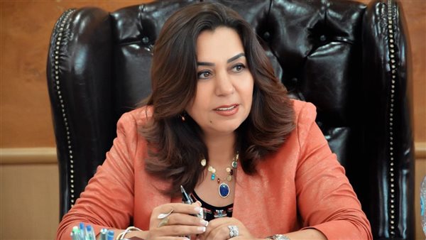 الدكتورة منال عوض،