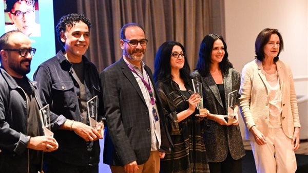 الفائزين بجائزة جيل