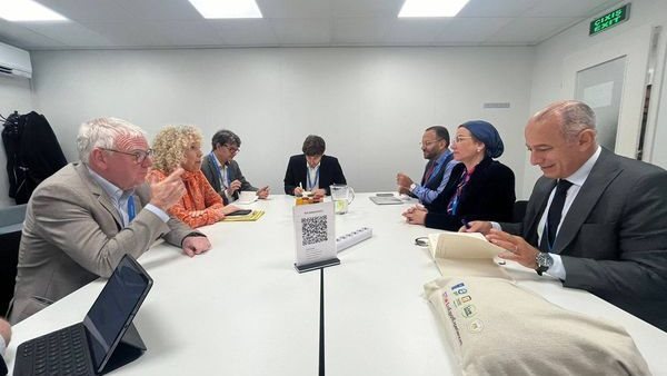 وزيرة البيئة 