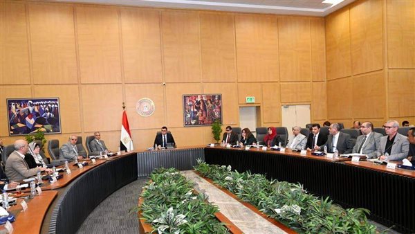 وزير الإسكان 