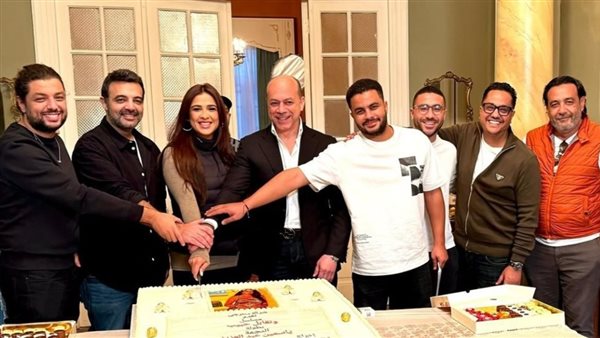 صناع مسلسل وتقابل