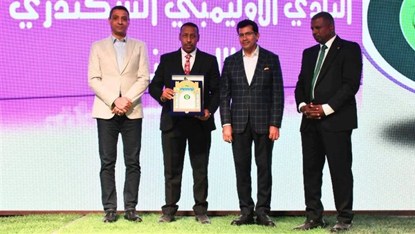 وزير الشباب والرياضة