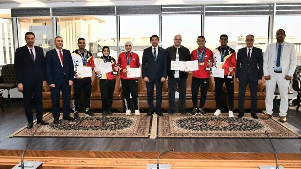 لقاء وزير الشباب