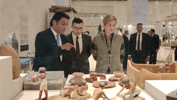 جانب من الزيارة