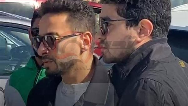 حمادة هلال في جنازة