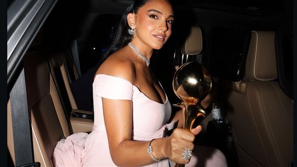 سلمى أبو ضيف 