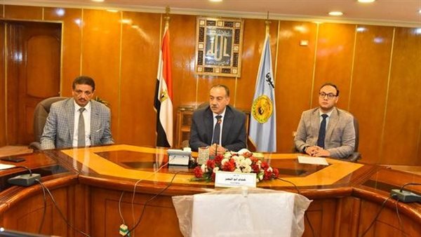 محافظ أسيوط