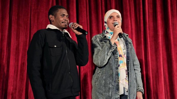 مسرحية حنان في بحر