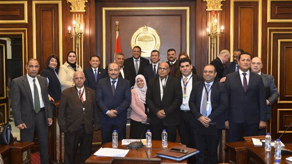 لجنة الصناعة 