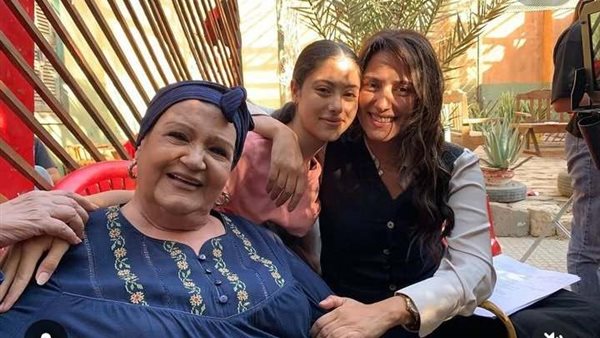 حنان مطاوع وميمي