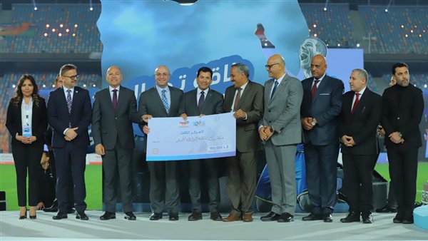 وزير الشباب والرياضة