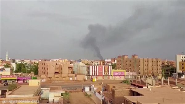 غارات جوية على جنوب