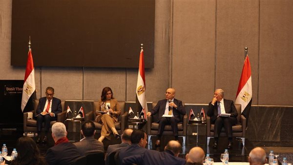 قامات وطنية تتحاور