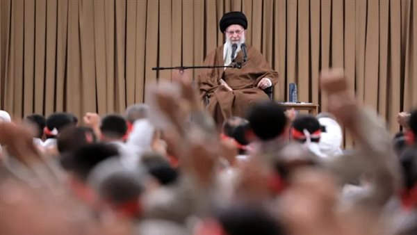 المرشد الإيراني علي