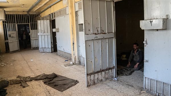 من داخل سجن صيدنايا