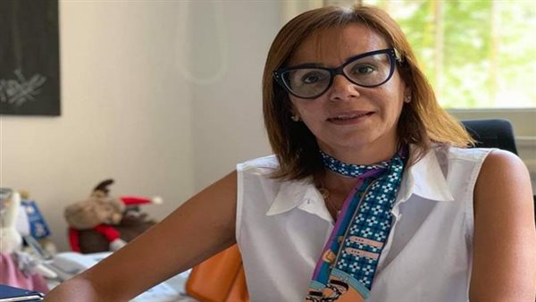 شاهيناز العقاد 