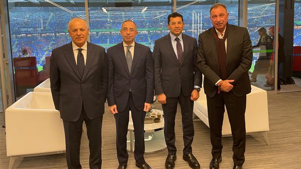 وزير الشباب والرياضة