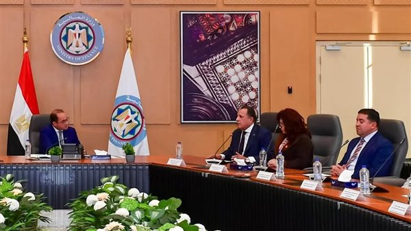 وزير المالية 