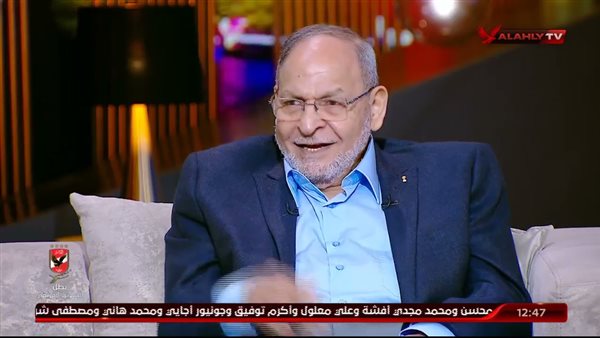  طه إسماعيل نجم الأهلى