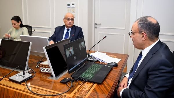 صورة من اللقاء