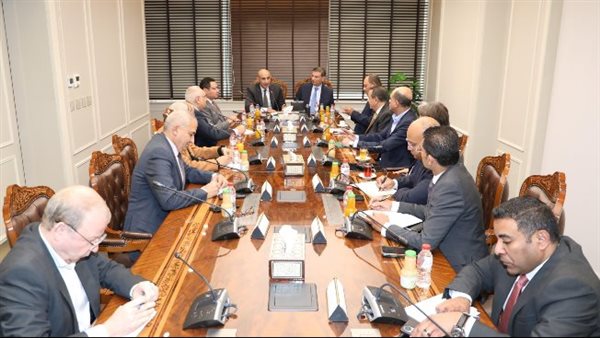 وزيرا الزراعة والتعليم