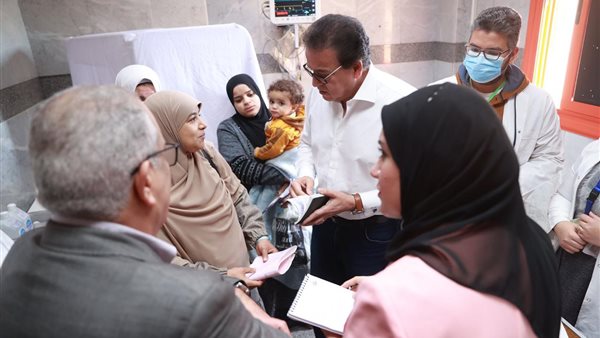 وزير الصحة الدكتور