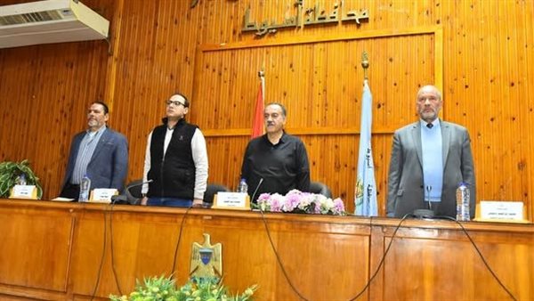 محافظ أسيوط