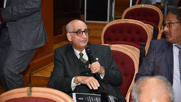 النائب حسانين توفيق