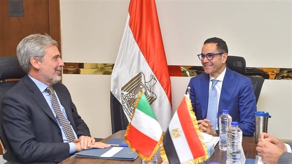 وزير الاستثمار 