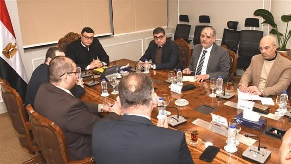 وزير الإسكان 