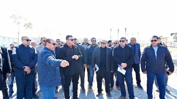 وزير الإسكان 