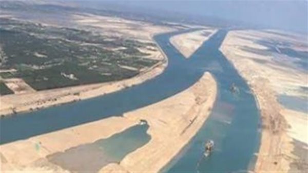 قناة السويس 