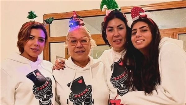 ناهد السباعي وأسرتها