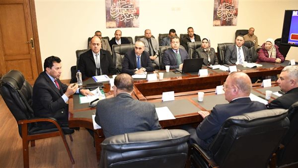 اجتماع وزير الشباب