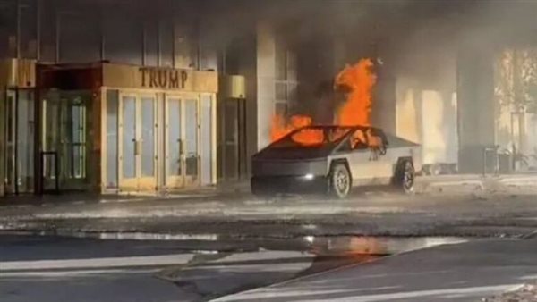 انفجار سيارة تسلا